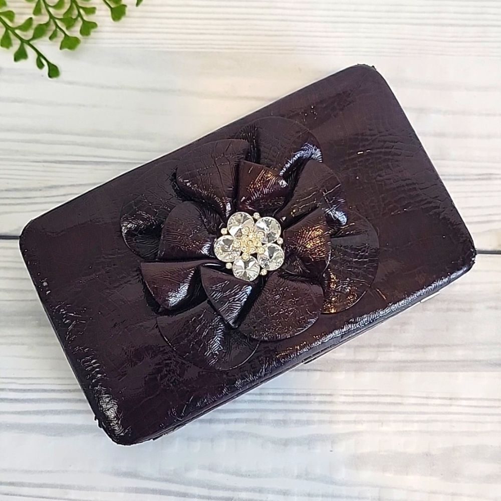 Clutch wallet retro style piano hinged bi-fold vegan leather - dark burgundy